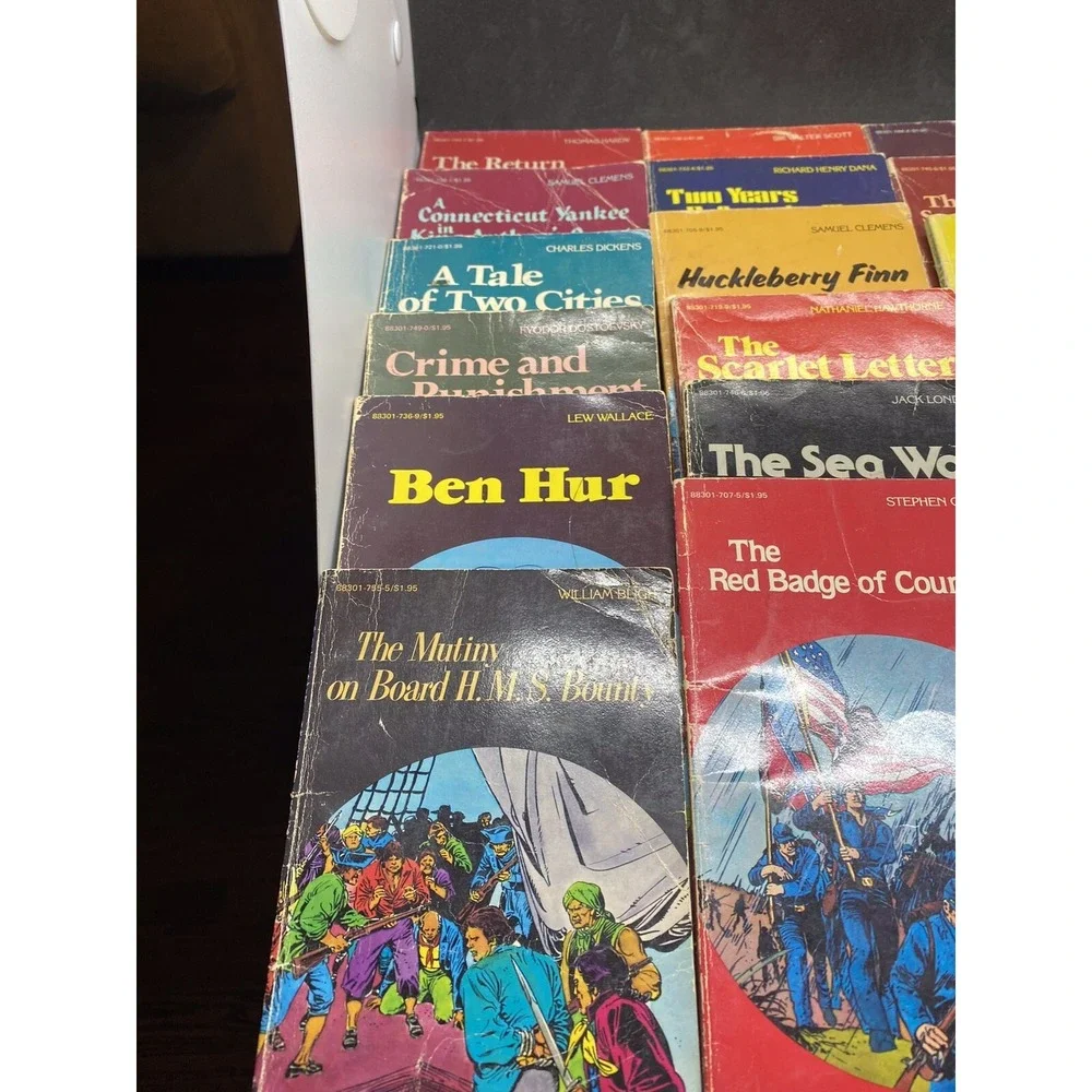 Lot of 19‎ Pocket Classics 
